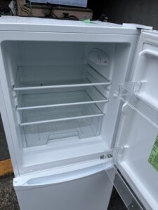 IRIS OHYAMA(アイリスオーヤマ)142L 2ドア冷蔵庫 IRSD-14A-W 2021年製