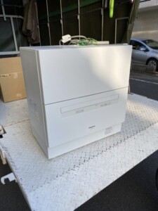 Panasonic(パナソニック)食器洗い乾燥機 NP-TA4-W 2021年製