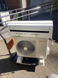 TOSHIBA(東芝)2.2kW ルームエアコン RAS-F221MA 2020年製