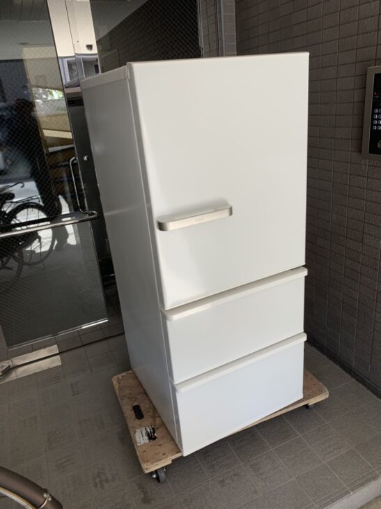AQUA（アクア）272L 3ドア冷蔵庫 AQR-27H（W) 2019年製