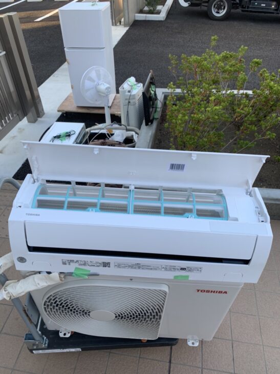 東久留米市にて【TOSHIBA（東芝）2.2kW ルームエアコン RAS