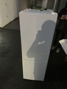 maxzen(マクスゼン)157L 2ドア冷蔵庫 JR160ML01WH 2020年製