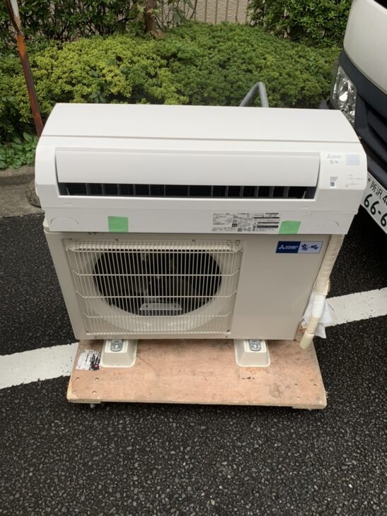 MITSUBISHI（三菱）霧ヶ峰 5.6kW ルームエアコン MSZ-GE5622S-W 2022年製