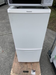 Panasonic(パナソニック)138L 2ドア冷蔵庫 NR-B14CW-W 2020年製