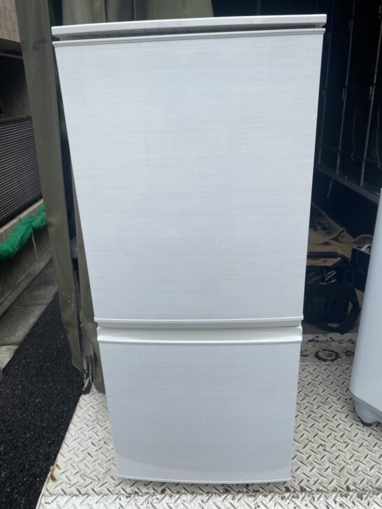 千葉県習志野市で 無料引取】SHARP製洗濯乾燥機（2017年製）と2ドア