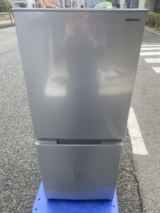 SHARP(シャープ)152L 2ドア冷蔵庫 SJ-D15G-S 2020年製