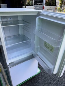 SHARP(シャープ)137L 2ドア冷蔵庫 SJ-GD14F-W 2020年製