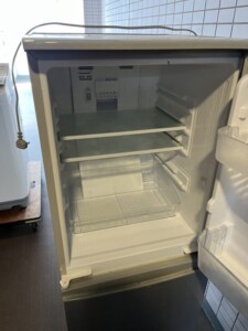 SHARP(シャープ)137L 2ドア冷蔵庫 SJ-D14A-S 2015年製