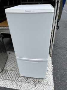 Panasonic(パナソニック)138L 2ドア冷蔵庫 NR-B14BW-W 2018年製