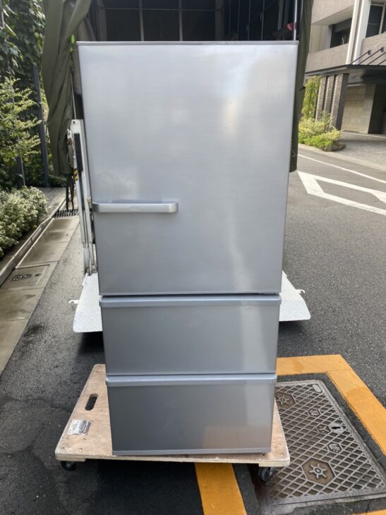 2020年製】AQUA（アクア）3ドア冷蔵庫 AQR-27J(S) を中野区にて