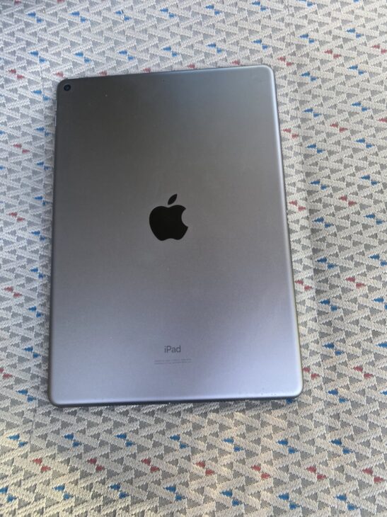 Apple（アップル）iPad air 第3世代 64G