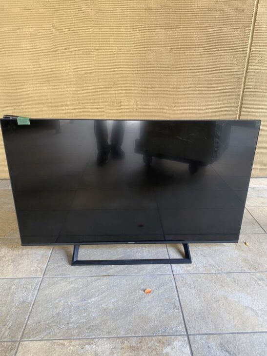 Hisense（ハイセンス）50型液晶テレビ 50E-6800 2020年製