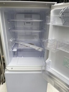 SHARP(シャープ)356L 3ドア冷蔵庫 SJ-GW36D-W 2018年製