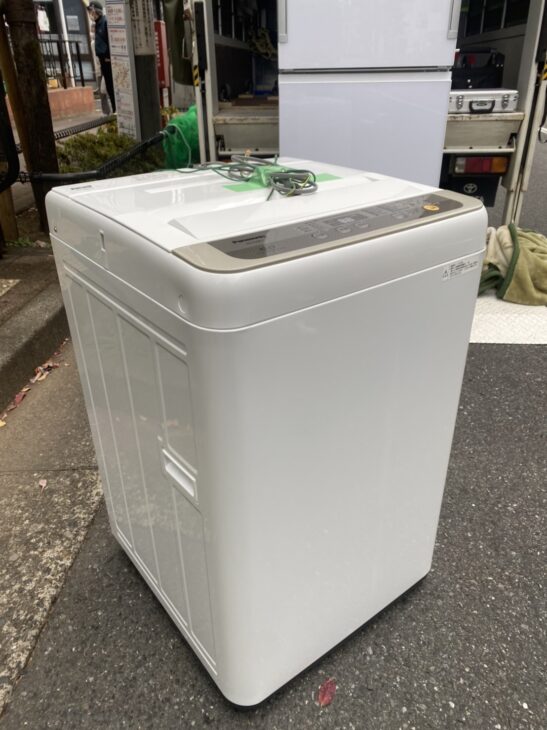 Panasonic（パナソニック）6.0㎏ 全自動電気洗濯機 NA-F60B11 2018年製
