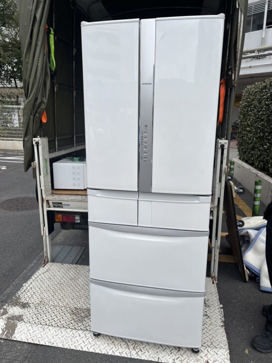 HITACHI（日立）475L 6ドア冷蔵庫 R-F48M4（W) 2019年製