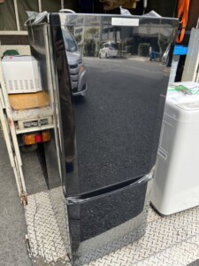 MITSUBISHI(三菱)146L 2ドア冷蔵庫 MR-P15D-B 2019年製