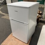 Comfee'（コンフィー）90L 2ドア冷蔵庫 RCT90WH 2021年製