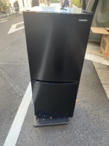 IRIS OHYAMA(アイリスオーヤマ)142L 2ドア冷蔵庫 IRSD-14A-B 2021年製