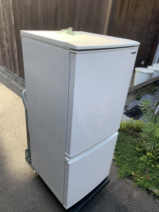 戸田市本町]出張査定 SHARP（シャープ）137L 2ドア冷蔵庫 SJ-D14F-W