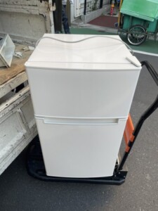 amadana(アマダナ)85L 2ドア冷蔵庫 AT-RF85B 2020年製