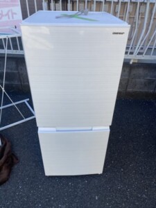 SHARP(シャープ)152L 2ドア冷蔵庫 SJ-D15G-W 2021年製