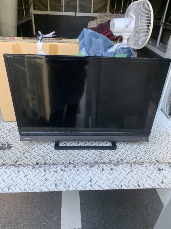 TOSHIBA（東芝）32型液晶テレビ 32V31 2019年製