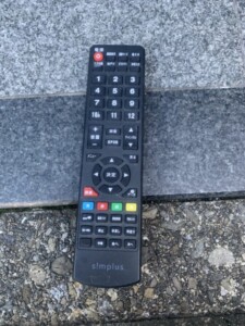 エスキュービズム 16型液晶テレビ SP-16TV02SR 2017年製