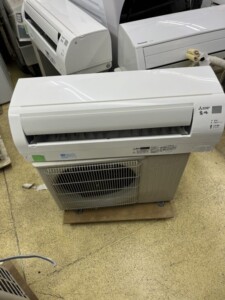 MITSUBISHI(三菱)2.5kW ルームエアコン MSZ-GV2518-W 2019年製