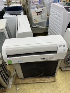 MITSUBISHI(三菱)2.5kW ルームエアコン MSZ-GV2518-W 2019年製