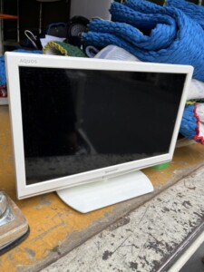 SHARP(シャープ)19型液晶テレビ LC-19K20 2015年製