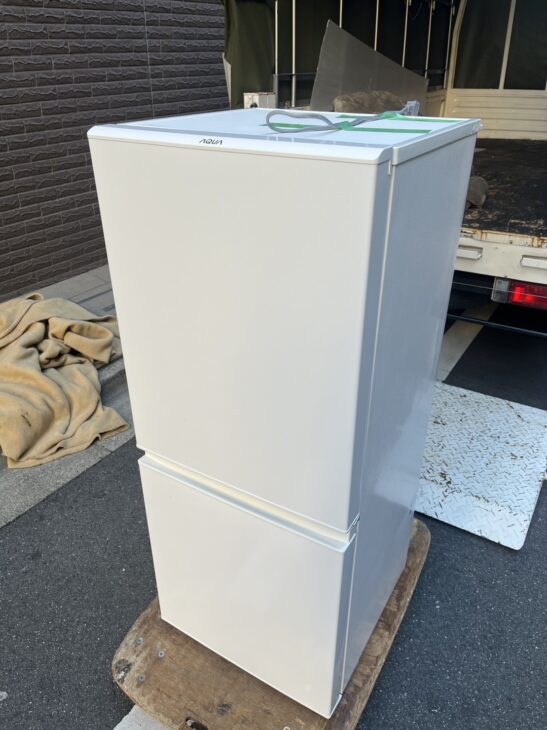 出張 高価買取】AQUA（アクア）2ドア冷蔵庫 AQR-13E8（W）2022年製 