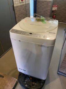 SHARP(シャープ)6.0㎏ 全自動電気洗濯機 ES-GE6B-W 2018年製