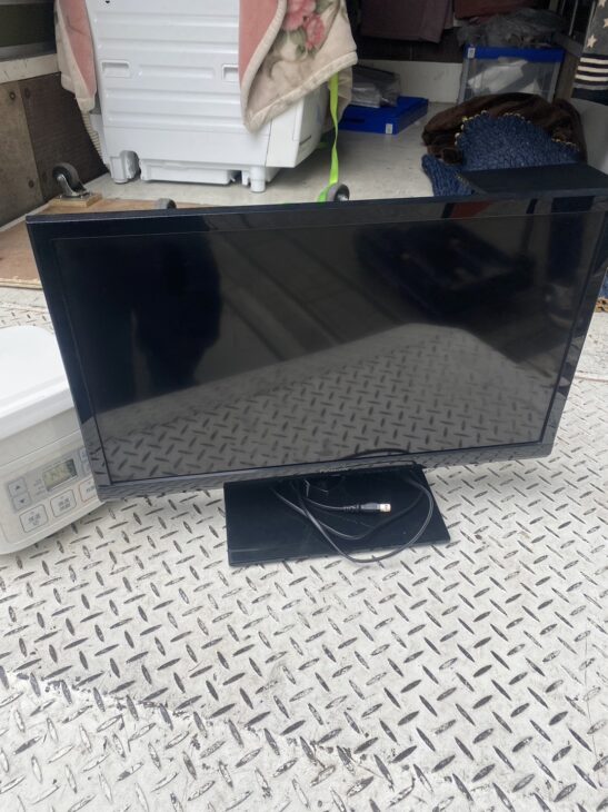 パナソニック 型液晶テレビ  年製 大田区へ出張 買取