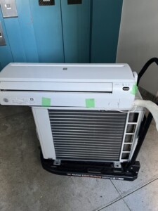 CORONA(コロナ)2.2kW ルームエアコン RC-2221R 2021年製