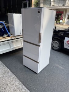SHARP(シャープ)350L 3ドア冷蔵庫 SJ-GH35G-W 2023年製