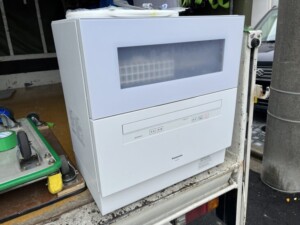 Panasonic(パナソニック)食器洗い乾燥機 NP-TH4-W 2021年製