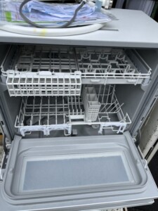Panasonic(パナソニック)食器洗い乾燥機 NP-TH4-W 2021年製