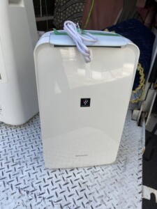 SHARP(シャープ)除湿機 CV-J71-W 2019年製