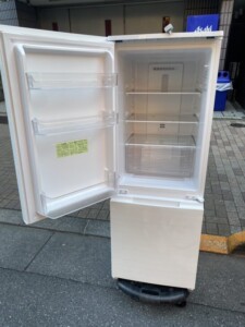 SHARP(シャープ)179L 2ドア冷蔵庫 SJ-D18G-W 2021年製