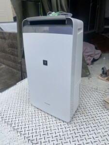 SHARP(シャープ)除湿機 CV-L180-W 2020年製