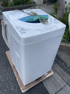 TOSHIBA(東芝)5.0㎏ 全自動洗濯機 AW-5G5 2017年製