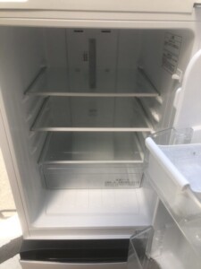 Hisense(ハイセンス)154L 2ドア冷蔵庫 HR-D15E 2021年製