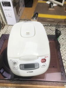 タイガー マイコン炊飯ジャー JBG-Y100 2012年製