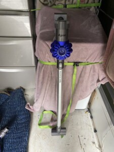 dyson(ダイソン)コードレスクリーナー DC74 V6