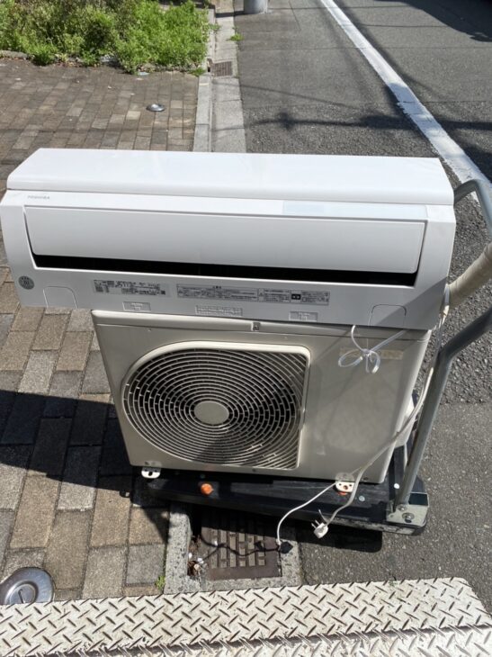 TOSHIBA（東芝）2.2kW ルームエアコン RAS-F221PBK 2020年製