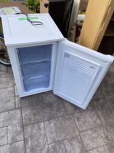 IRIS OHYAMA(アイリスオーヤマ)60L 1ドア冷凍庫 IUSD-6A-W 2020年製