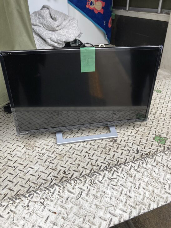 TOSHIBA（東芝）24型液晶テレビ 24V34 2022年製