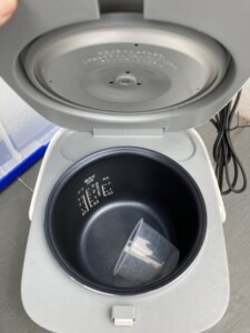 YAMAZEN(山善)炊飯器 YJB-300(W) 2022年製