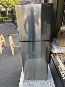 SHARP(シャープ)225L 2ドア冷蔵庫 SJ-D23F-S 2021年製