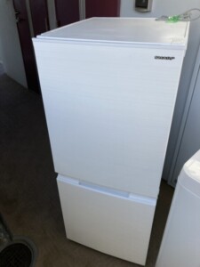 SHARP(シャープ)152L 2ドア冷蔵庫 SJ-D15G-W 2021年製